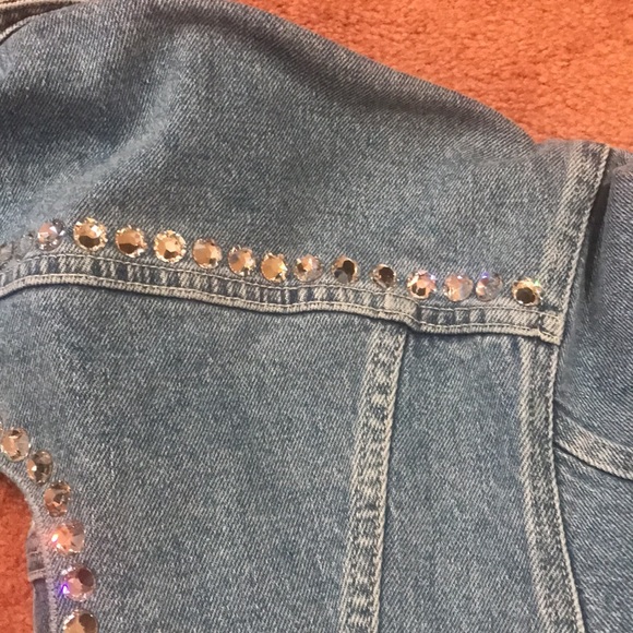 7 for all mankind Jean jacket  with Swarovski element . Watch the video please - Picture 10 of 17